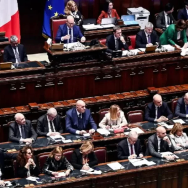 Santanchè, mozione di sfiducia in Parlamento: opposizioni all’attacco