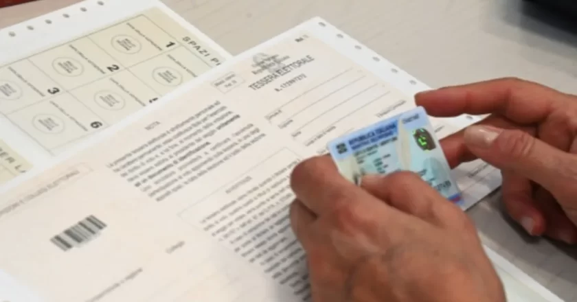 Referendum, guida pratica al seggio: cosa portare, cosa non portare — dalla tessera scaduta allo smartphone, dai figli al cane