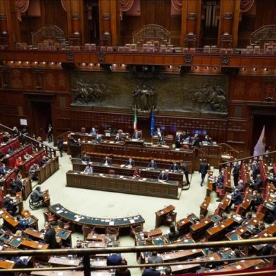 “Indagato!”. Terremoto nella politica italiana: salta nome pesante