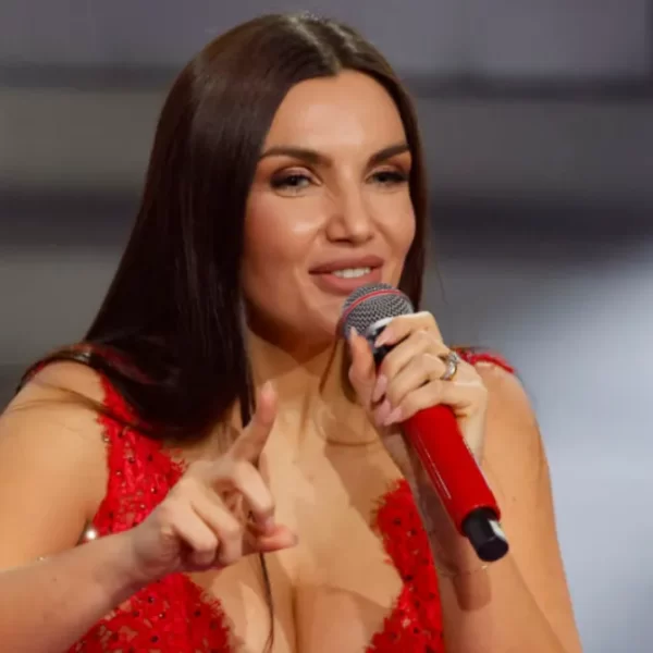 Elettra Lamborghini ricoverata: malore prima della diretta, cosa è successo