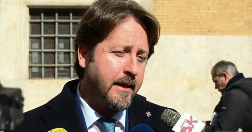 Addio e “avvertimento”. Nuova grana per Meloni: un big lascia il partito
