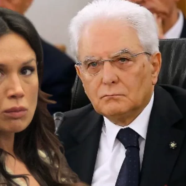 Nicole Minetti diffida il Fatto, ma il Quirinale chiede chiarimenti