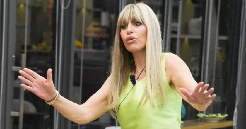 “Vergogna”. GF Vip, bufera su Alessandra Mussolini e pubblico infuriato: “Espulsione”