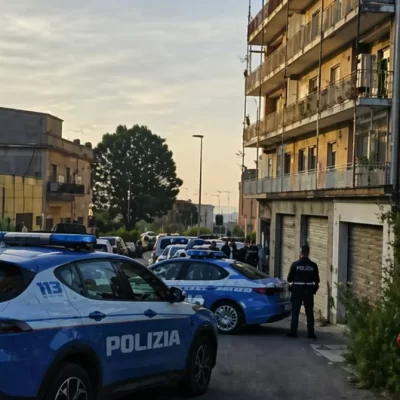 Tragedia a Catanzaro: madre si getta dal balcone con i tre figli in braccio