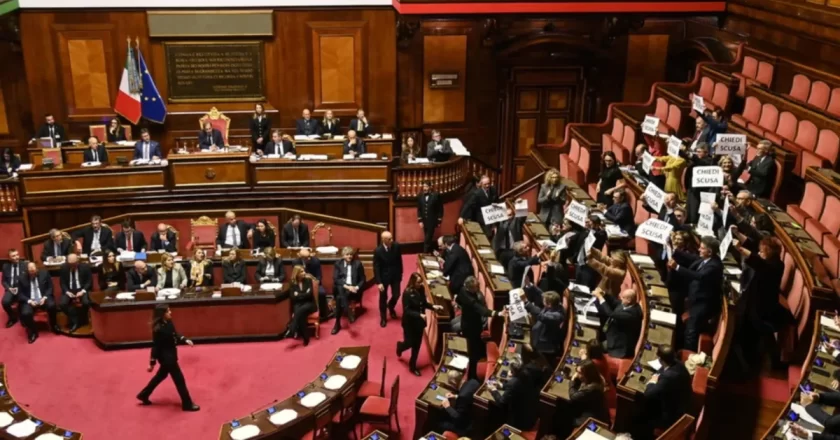 Pd nel caos: tensione alle stelle in Aula, sfiorata la rissa tra senatori