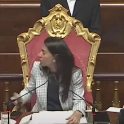 Caos in Senato sulla Rai: scontro durissimo tra Ronzulli e Floridia, Aula sospesa