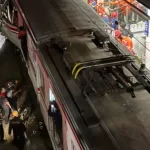 Scontro tra treni a Giacarta: bilancio devastante, morti e feriti