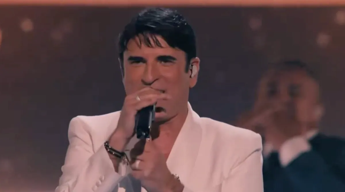 Sal Da Vinci sorprende tutti all’Eurovision: social impazziti per quei secondi