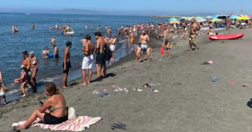 Allarme bomba a Tarquinia Lido: ordigno bellico trovato sul fondale a un metro di profondità