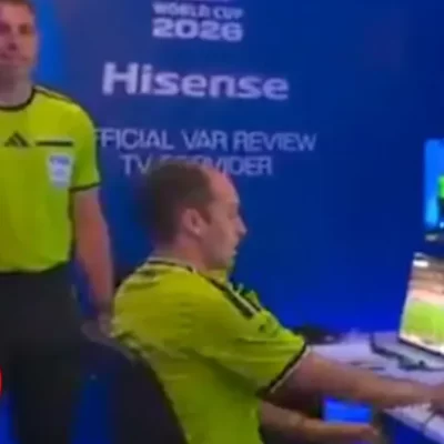 Bufera ai Mondiali 2026, arbitro VAR accusato di gesto suprematista durante Germania-Curaçao