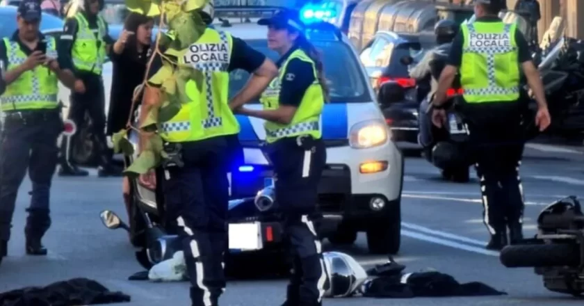 Auto investe tre pedoni a Genova: paura a Cornigliano