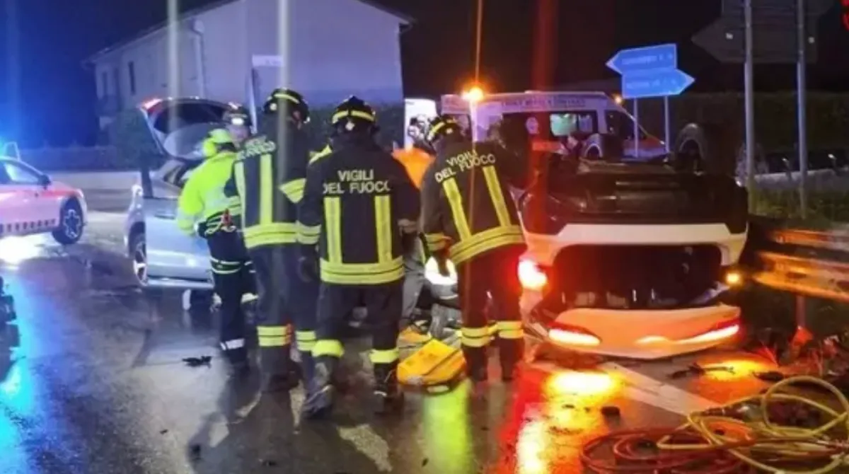 Schianto devastante nel Trevigiano: un morto e sette feriti, due sono gravissimi