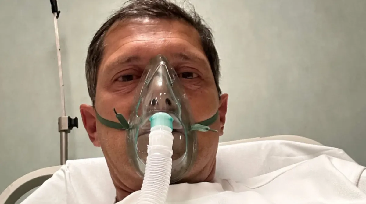 Una stanza d'ospedale con attrezzatura medica, a illustrare il ricovero di Aldo Montano per shock anafilattico a Roma