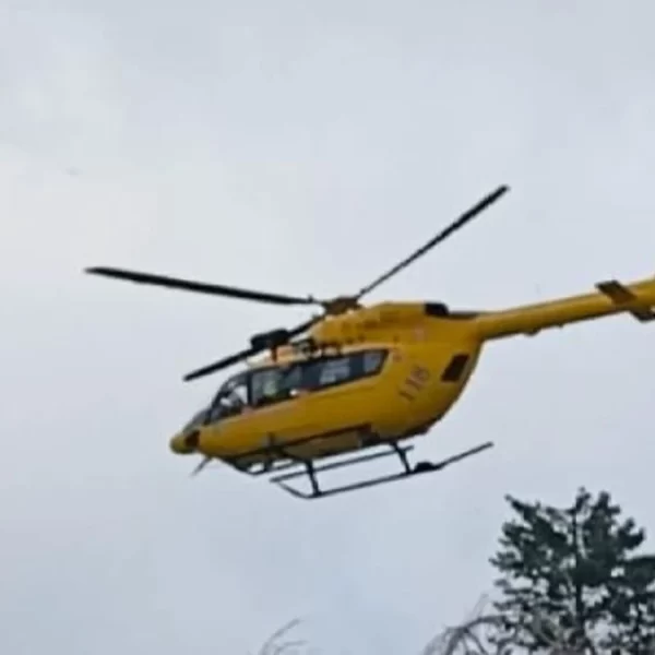 Italia, bagno si trasforma in tragedia: padre trascinato dall’acqua insieme ai due figli piccoli