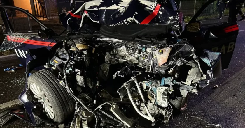 Montebelluna, frontale tra un’auto e una pattuglia dei carabinieri durante il maltempo: grave un militare, feriti due bambini