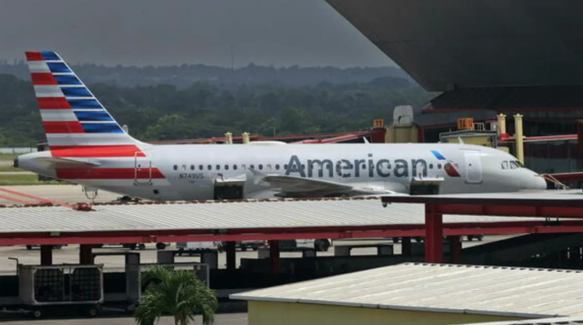 Volo American Airlines Roma-Filadelfia costretto all'atterraggio di emergenza a Dublino per i malori tra gli assistenti di volo