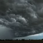 Maltempo al Nord, atteso un sistema temporalesco organizzato: grandine e forti raffiche di vento