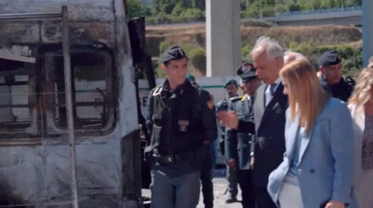 Campeggio di protesta No Tav in Val di Susa con forze dell'ordine in massima allerta dopo gli scontri di Chiomonte ai cantieri della Torino-Lione