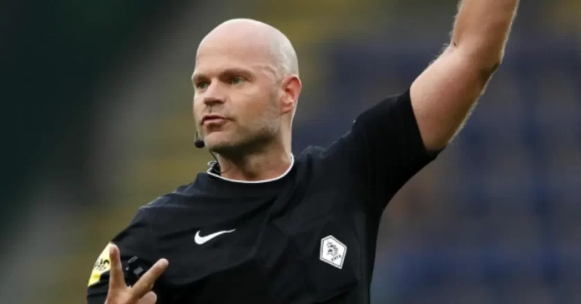 Lutto nel calcio: morto a 38 anni l’arbitro olandese Rob Dieperink. Sarebbe dovuto andare ai Mondiali
