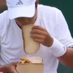 Wimbledon, malore in campo per Learner Tien: pane durante il match e una notte in ospedale – VIDEO