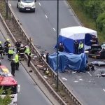 Contromano in autostrada, schianto devastante sulla volante della polizia: 7 morti, tra cui due agenti