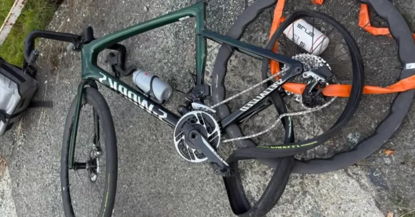 Lanzo Torinese, investe un gruppo di ciclisti dopo una lite: quattro feriti, uno è grave. L’automobilista si è costituito