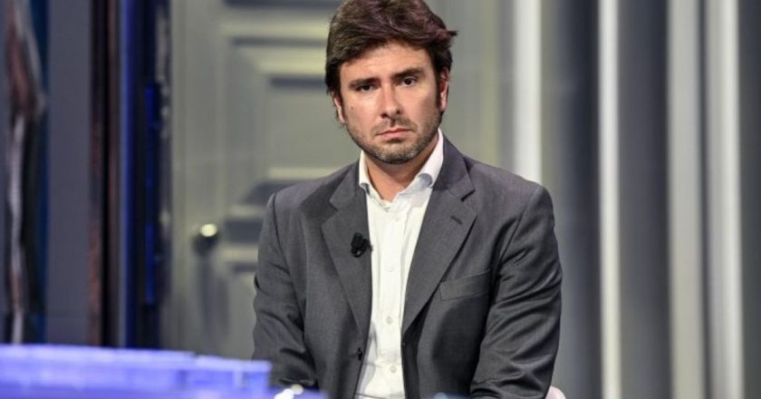 Dramma a Cuba: Alessandro Di Battista in gravi condizioni in ospedale
