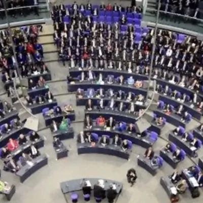 Germania, Alice Weidel: “Uscire dall’euro e da Schengen, chiudere le frontiere”