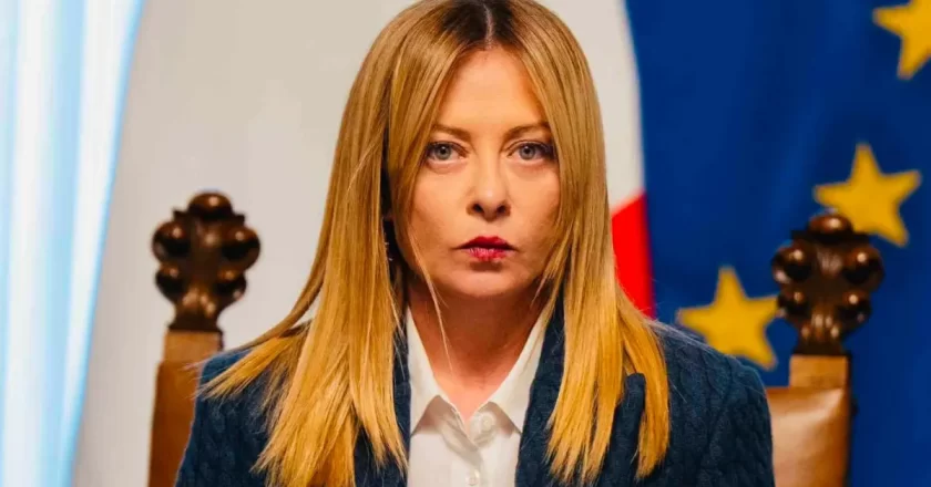 Carburanti, Campi Flegrei e scuola: le misure del Cdm e la valanga di critiche sotto il post di Meloni
