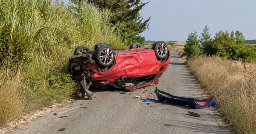 Tragedia alla rotatoria, papà e figlia 14enne morti in modo atroce. È successo in un istante