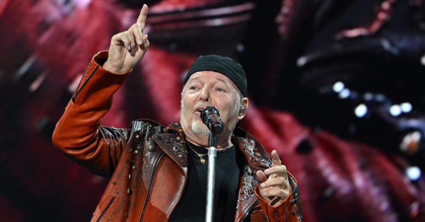 Vasco Rossi in ospedale, l’annuncio è appena arrivato