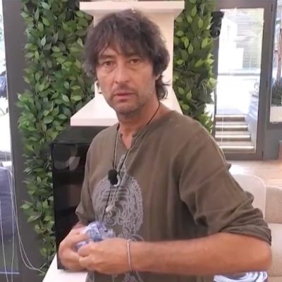 Grande Fratello Vip, Simone Annicchiarico squalificato ha lasciato la Casa