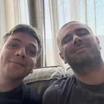 Di Battista dimesso dal Gemelli, chi è Luca Di Giuseppe: l’amico nella foto del rientro