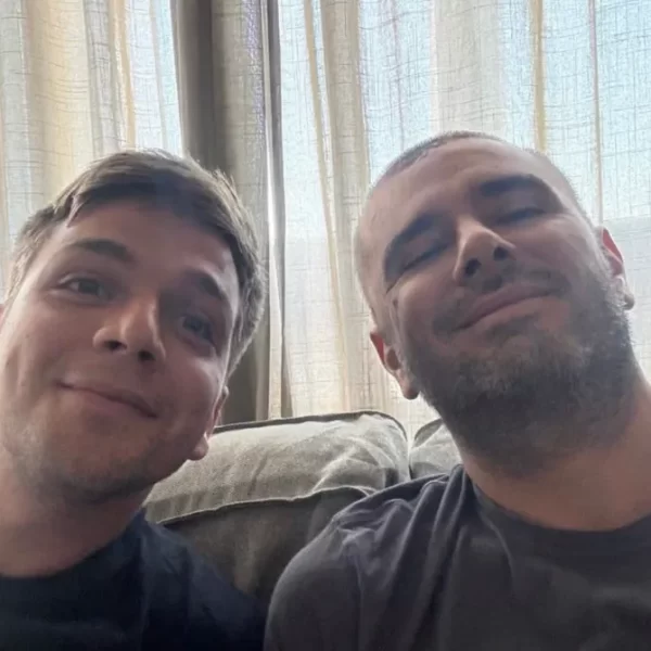 Alessandro Di Battista torna a casa: «Sto molto meglio»