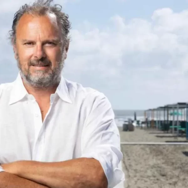 È morto a 63 anni Roberto Santini, storico titolare del Bagno Piero di Forte dei Marmi: il cordoglio della Versilia