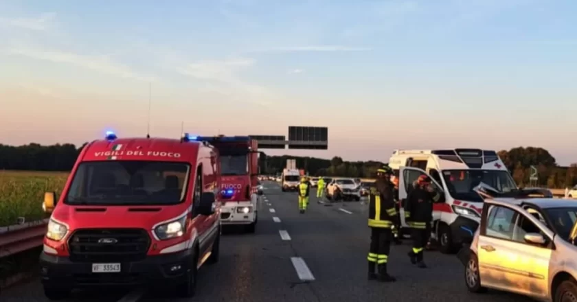 Schianto violentissimo sulla A9: tre feriti, traffico in tilt e autostrada ridotta a una corsia