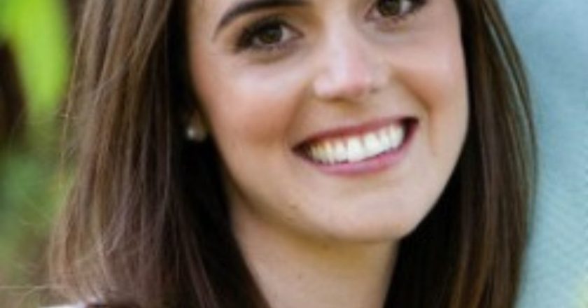 “Ci ha lasciato”. Lutto nella famosissima famiglia, era ancora giovane: il drammatico annuncio