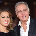 Paolo Bonolis e Sonia Bruganelli, frecciatine sui tradimenti in tv: «Anche tu hai commesso adulterio». La risposta del conduttore spiazza tutti