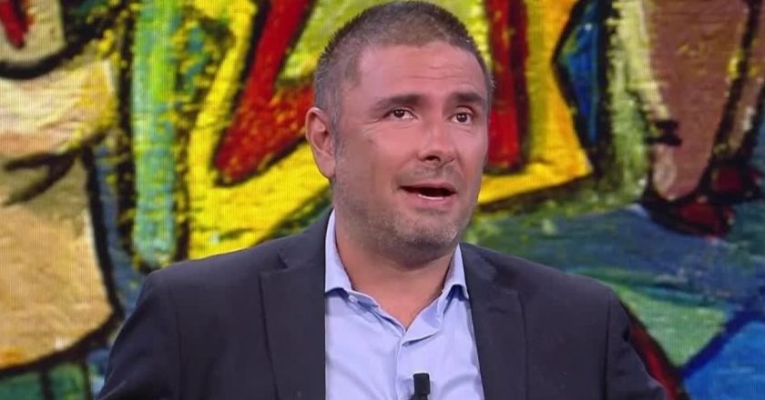 “Spettacolo indecoroso!”. Di Battista furioso in diretta: con chi ce l’ha