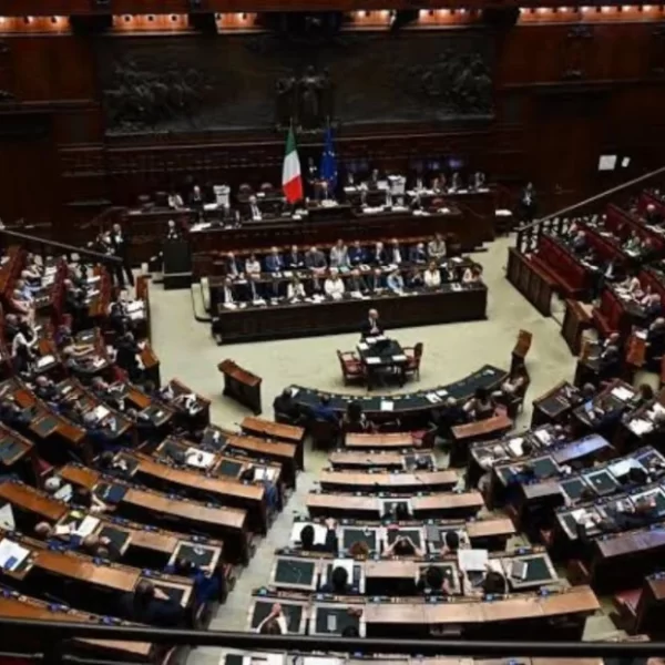 Legge elettorale, primo sì alla fiducia: 226 voti favorevoli