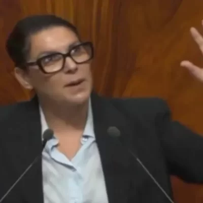 Fatima El Mansouri, la premier del Marocco sfida i conservatori islamici: «Sono la signora premier»