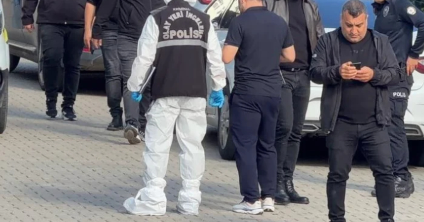 15enne entra in una scuola armata di coltello: ci sono morti e feriti