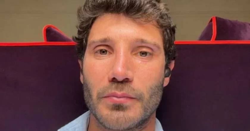 “Correte, è urgente”. Stefano De Martino chiama i carabinieri nel cuore della notte: cos’è successo